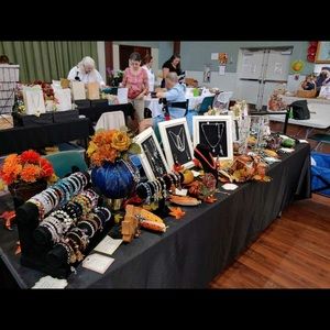 Mount Dora 👩‍🎨 Artisan!